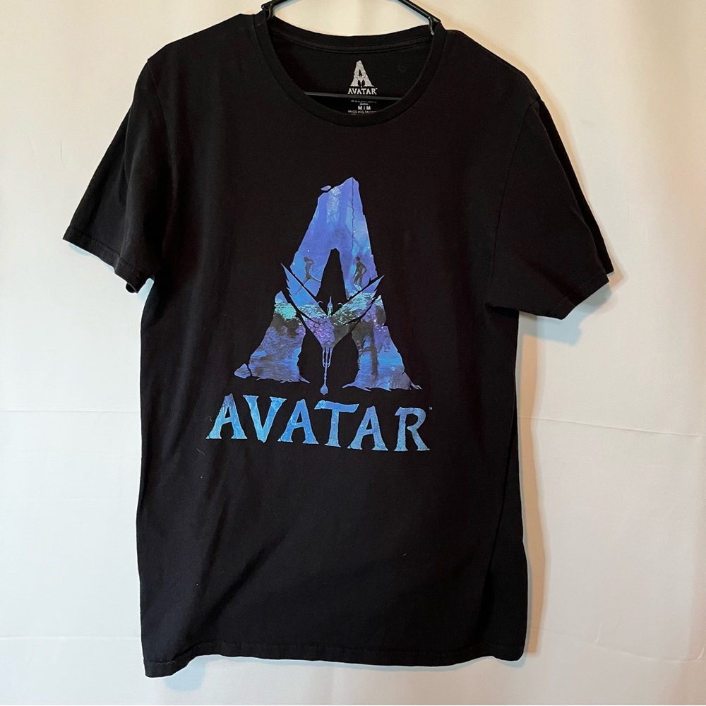 Women’s Avatar Black Graphic Tee - Short Sleeve